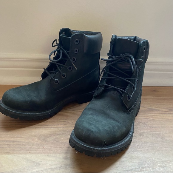 Timberland black women’s boots size 6 - Picture 2 of 2